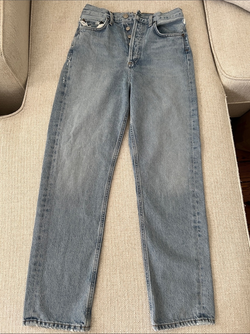 Agolde Women’s Light Blue Straight-Leg Jeans (slightly distressed)
